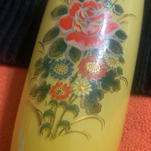 BEAUTIFUL!!! Yellow Bristol Glass Cylinder Flower Vase Gold trim… SUPER BUY! - Picture 2 of 8